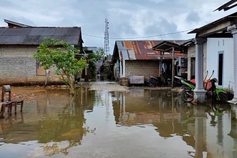 Banjir rob masih genangi ratusan rumah di Pangkalpinang