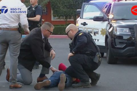 Dua penembakan massal terjadi lagi di California, tujuh orang tewas