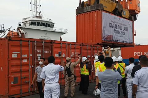 Muatan perdana kapal tol laut Pelni di tahun 2023 terisi penuh
