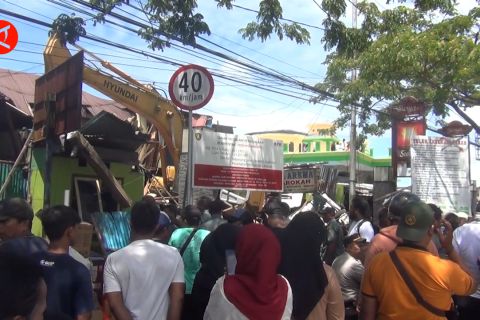 Sempat dihalangi, eksekusi lahan di Batu Merah Ambon terus berjalan