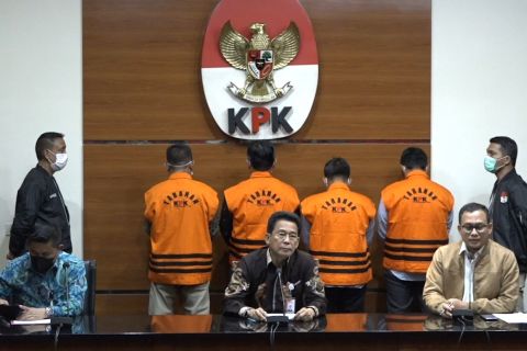 Sepuluh mantan anggota DPRD Provinsi Jambi ditahan KPK
