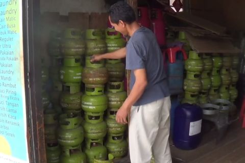 Penjual sambut uji coba pembelian LPG 3 kg gunakan KTP