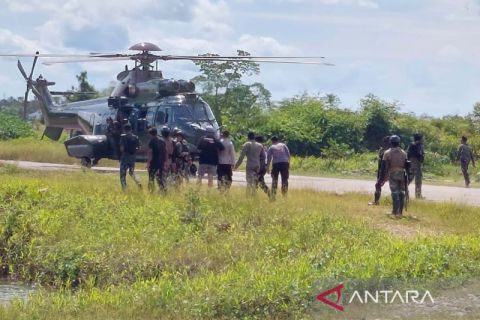 Evakuasi 15 warga yang disandera Kelompok Separatis Teroris di Nduga