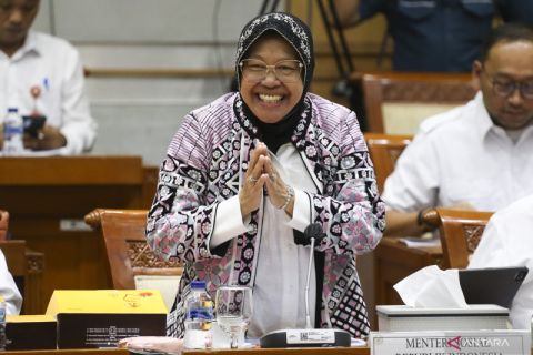 Rapat kerja Mensos dengan Komisi VIII DPR