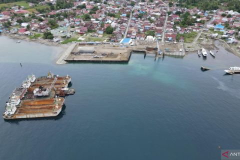 Pembangunan Pelabuhan Wani