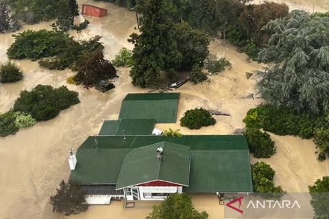 Evakuasi korban banjir di New Zealand