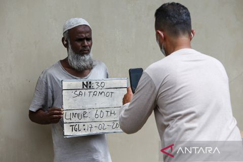 Petugas mendata 62 orang imigran Rohingya di Aceh