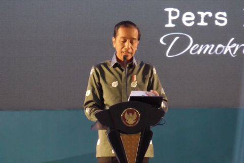  Media mainstream harus jadi penjaga literasi informasi