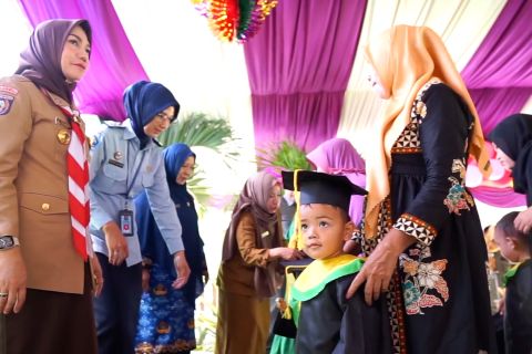 Pemkab Gorontalo gelar wisuda balita bagi anak imunisasi lengkap