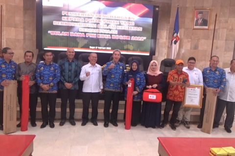 PMI Bogor beri penghargaan ke sekolah partisipan dalam bulan dana
