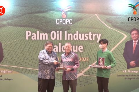 RI-Malaysia bahas diskriminasi kelapa sawit oleh Uni Eropa