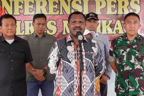 Penjabat Bupati Nduga minta KKB bebaskan pilot Susi Air