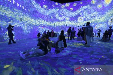 Menikmati karya Van Gogh di Singapura