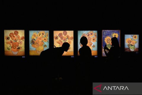 Pameran multi-sensorik “Van Gogh: The Immersive Experience”