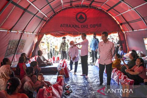 Presiden kunjungi pengungsi korban kebakaran Depo Pertamina Plumpang