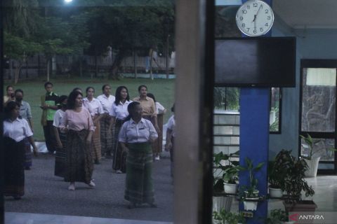 Kebijakan masuk kantor pukul 05:30 WITA di NTT