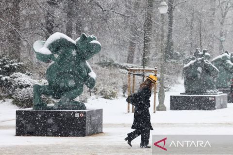 Salju melanda Kota Brussel