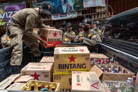 Razia minuman keras saat Ramadhan di Kota Semarang