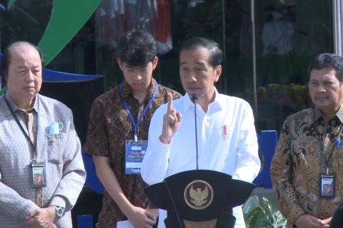 Dua juta WNI berobat ke luar negeri, Jokowi: Rp165 T devisa hilang