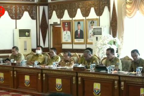 Evaluasi tiap enam bulan, Gubernur Jambi tak segan mutasi jajarannya