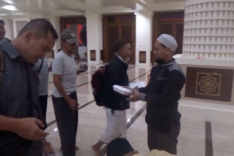 Masjid Agung Bogor sediakan takjil dan gelar kultum jelang berbuka