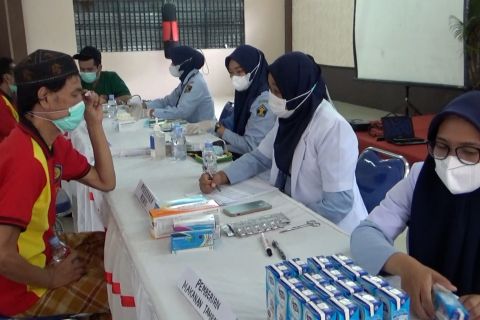 Pelayanan posyandu khusus lansia bagi WBP di Rutan Anak Air