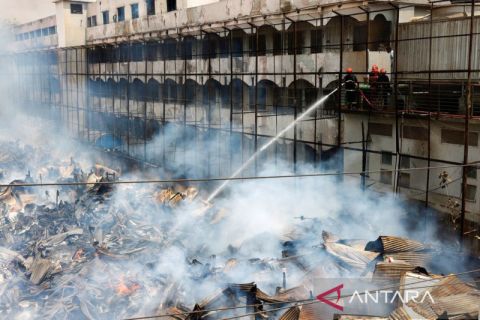Kebakaran Pasar Bangabazar di Bangladesh