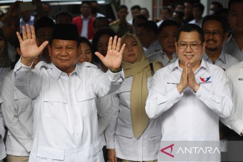 Prabowo bertemu Hary Tanoe bahas peluang koalisi