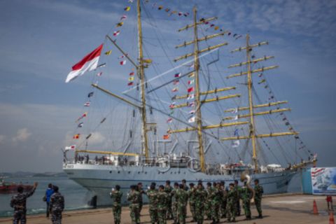 Pelayaran KRI Bima Suci menuju Eropa