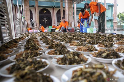 Tradisi kolak ayam Gresik