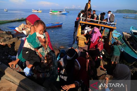 Mudik dengan kapal tradisional di Halmahera Selatan