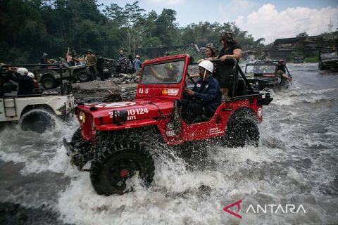 Lava tour di lereng Merapi saat libur Lebaran