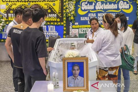 Jenazah David Jacobs di rumah duka RSPAD