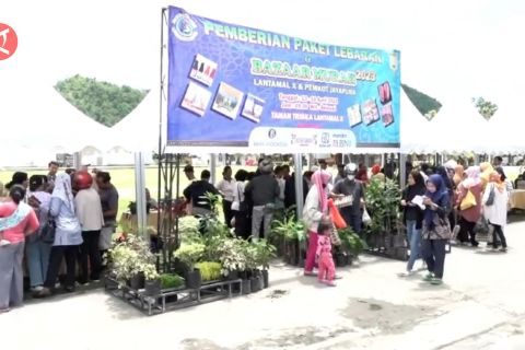 Lantamal X dan Pemkot Jayapura kerja bareng gelar bazar murah