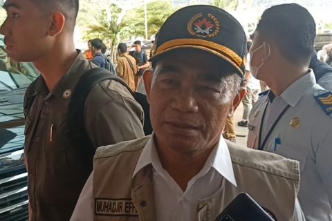 Menko PMK: ASDP siapkan shuttle bus angkut pemudik di Stasiun Cilegon