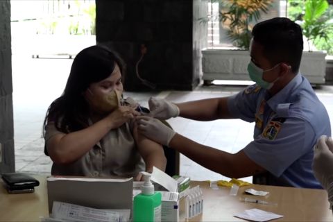 Pesan Presiden Jokowi kepada warga yang mudik: Yang penting booster!