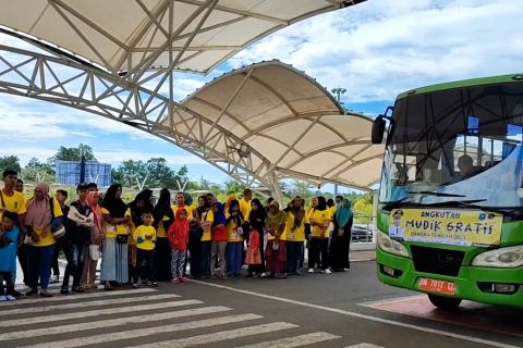 Pj Gubernur Babel lepas peserta mudik gratis 2023