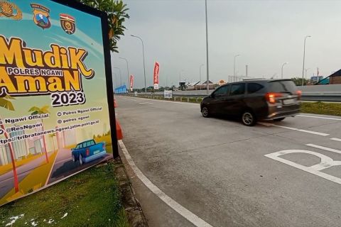 Mulai dilintasi pemudik, fasilitas umum Tol Ngawi-Kertosono ditambah