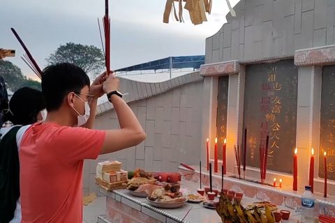 Sembahyang kubur, ketika warga Tionghoa mengingat leluhur