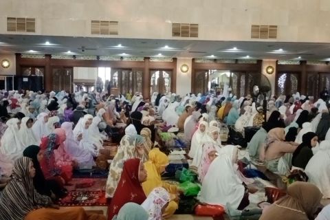 Wakil Gubernur Kaltim sampaikan pesan keberagaman perayaan Idul Fitri