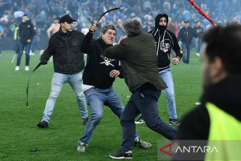 Suporter ricuh saat rayakan kemenangan Napoli