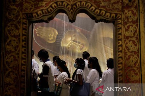 Perayaan Waisak di Sri Lanka