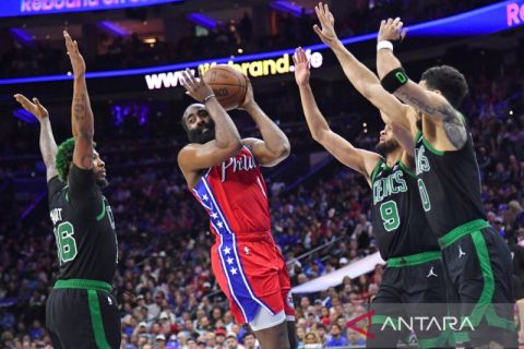 Boston Celtics kalahkan Philadelphia 76ers 121-87