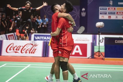Kalahkan Malaysia, Indonesia rebut emas bulu tangkis beregu putra SEA Games 2023