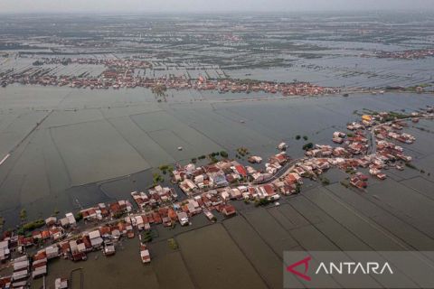 Sejumlah dusun terisolir akibat rob di Demak