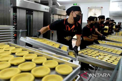 Produksi oleh-oleh Pie Susu Bali