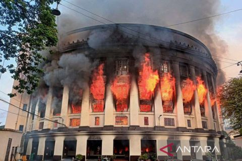 Kebakaran Kantor Pos Pusat Manila