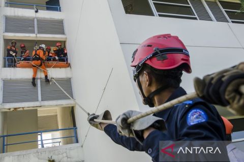 Simulasi penanganan dampak gempa Sesar Lembang