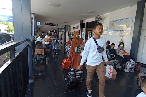 Selama masa libur Lebaran, 379 ribu penumpang naik dan turun di DAOP 7