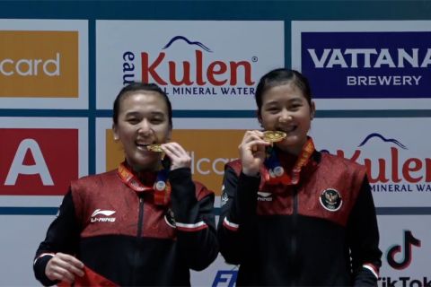 Ganda putri bulu tangkis sumbang emas dan perak di SEA Games Kamboja